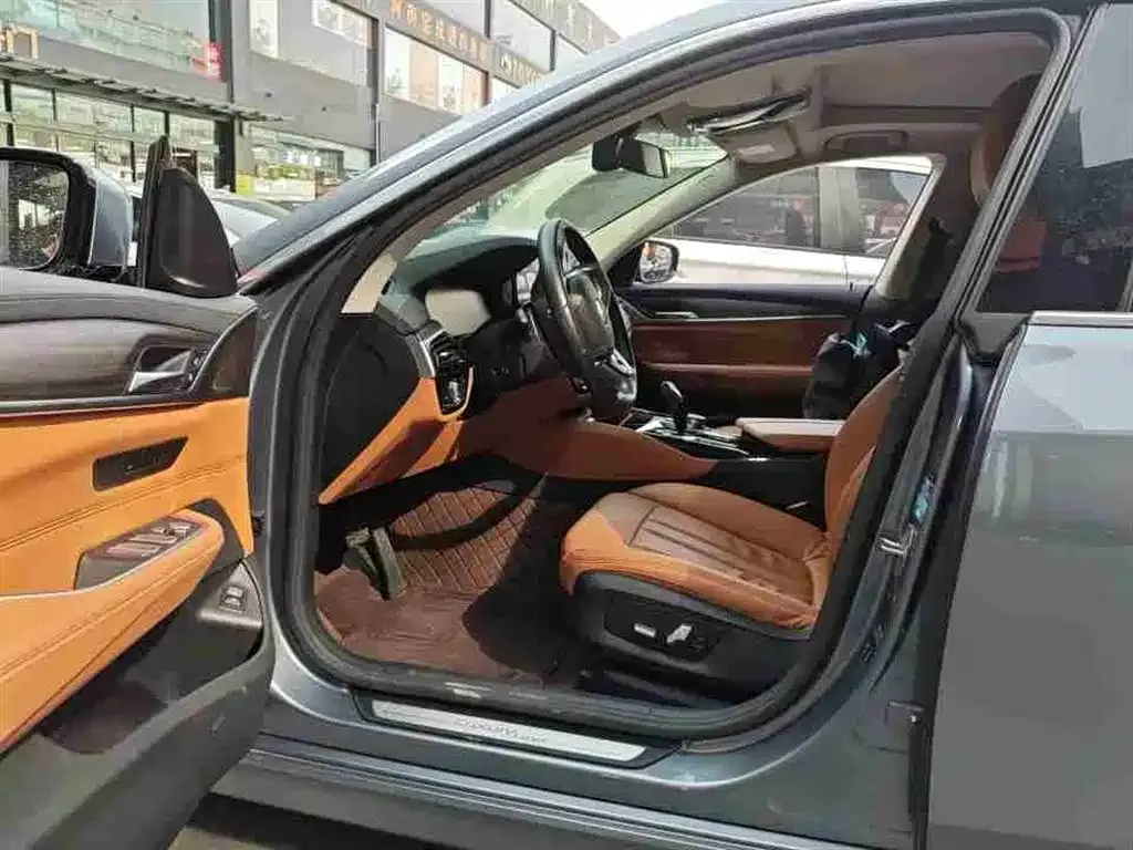 BMW 6 Series GT 2021 из CN, фото 5
