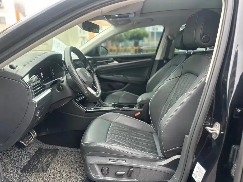 Volkswagen Passat — фото 3