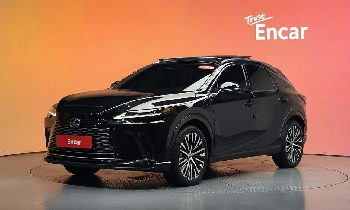 Lexus RX — фото 1