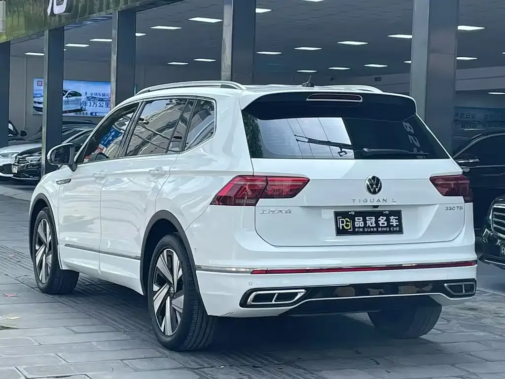 Volkswagen Tiguan L — фото 2