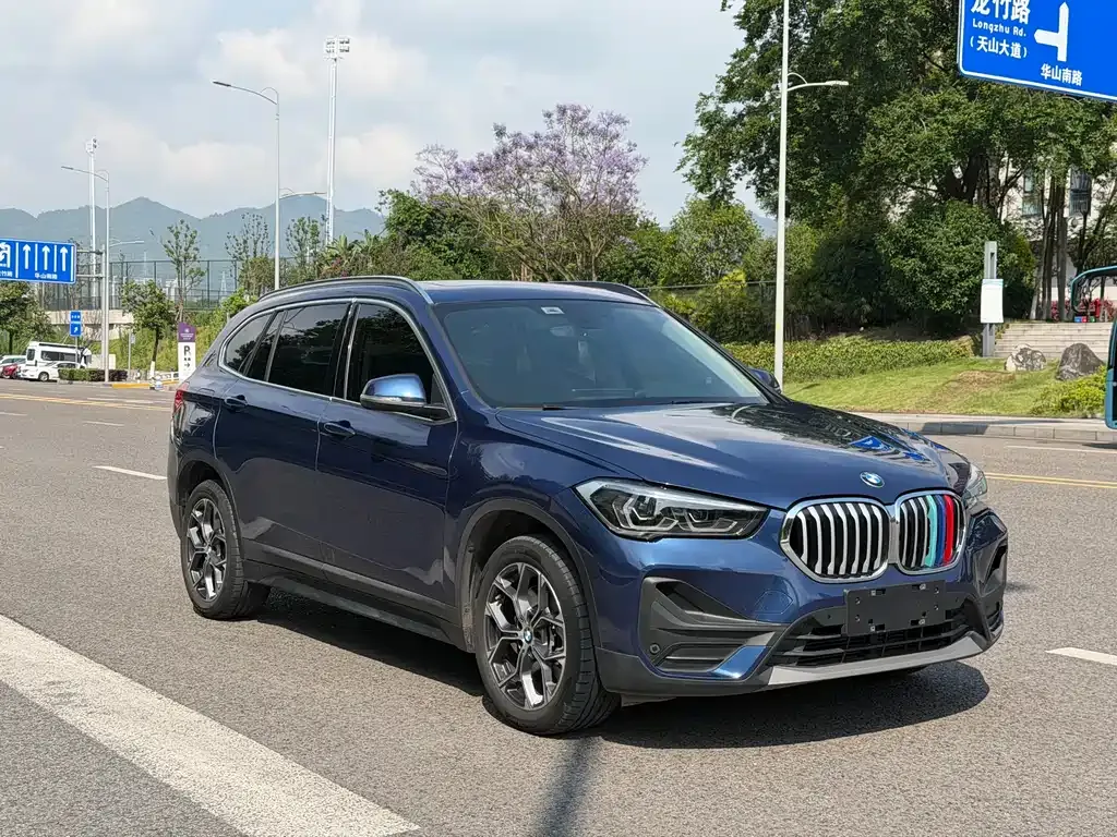 BMW X1 — фото 9