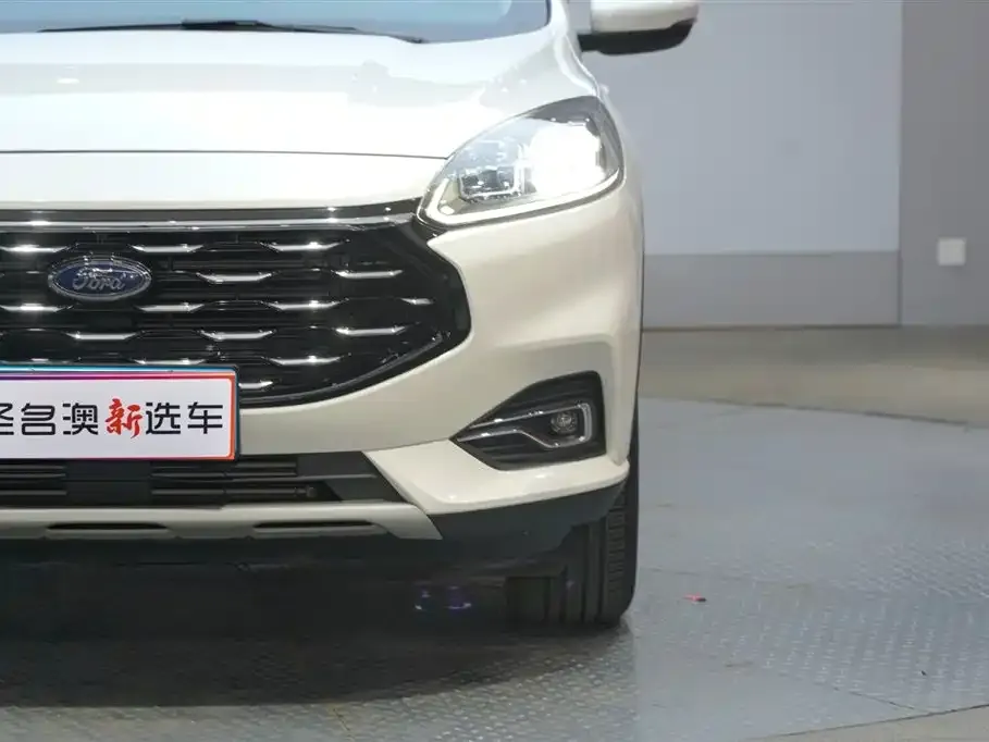 Ford Escape 2023 из CN, фото 5