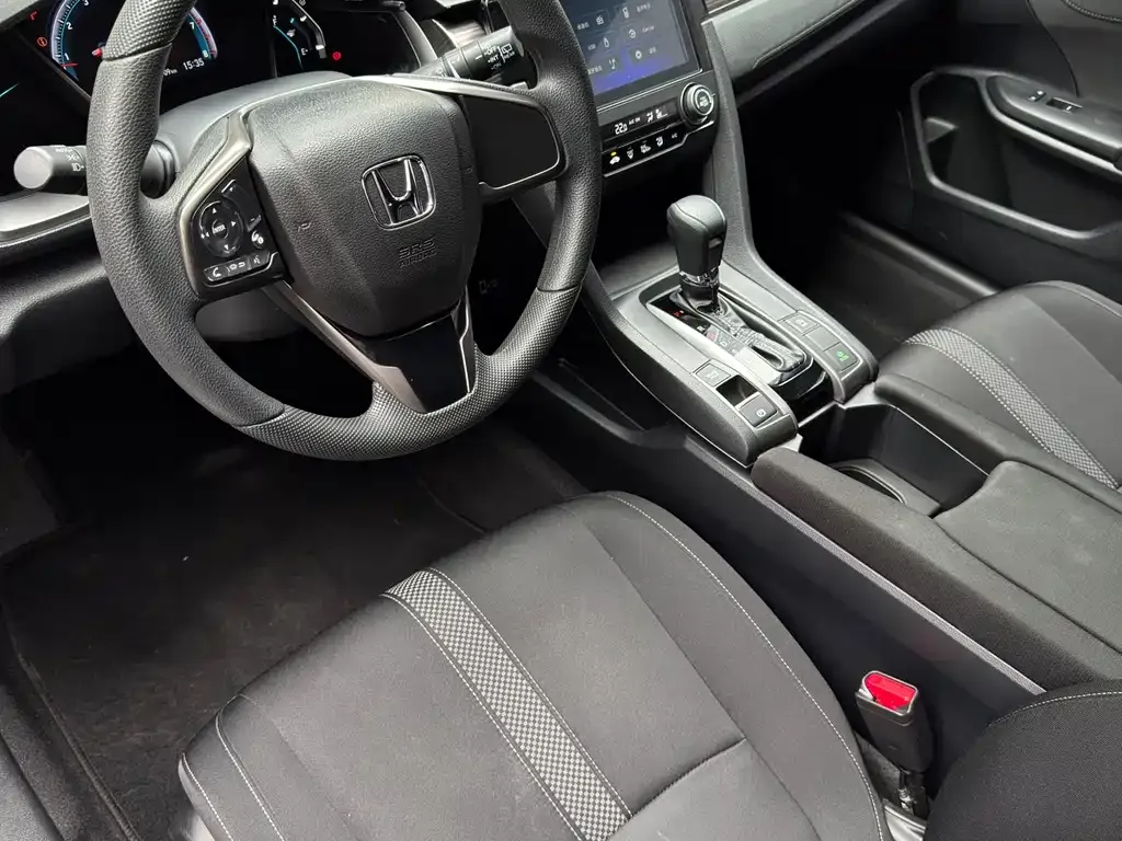 Honda Civic — фото 4