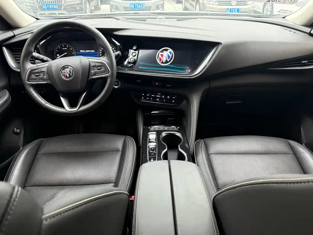 Buick Envision Plus — фото 10