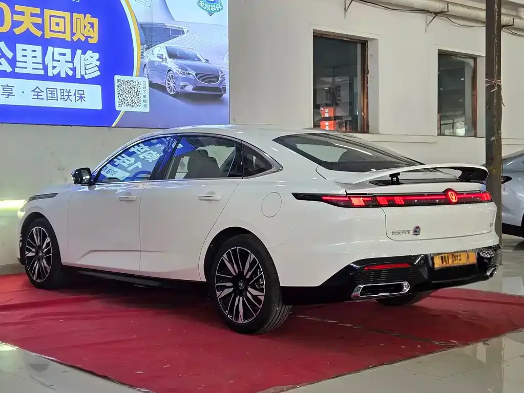 Changan Eado — фото 3