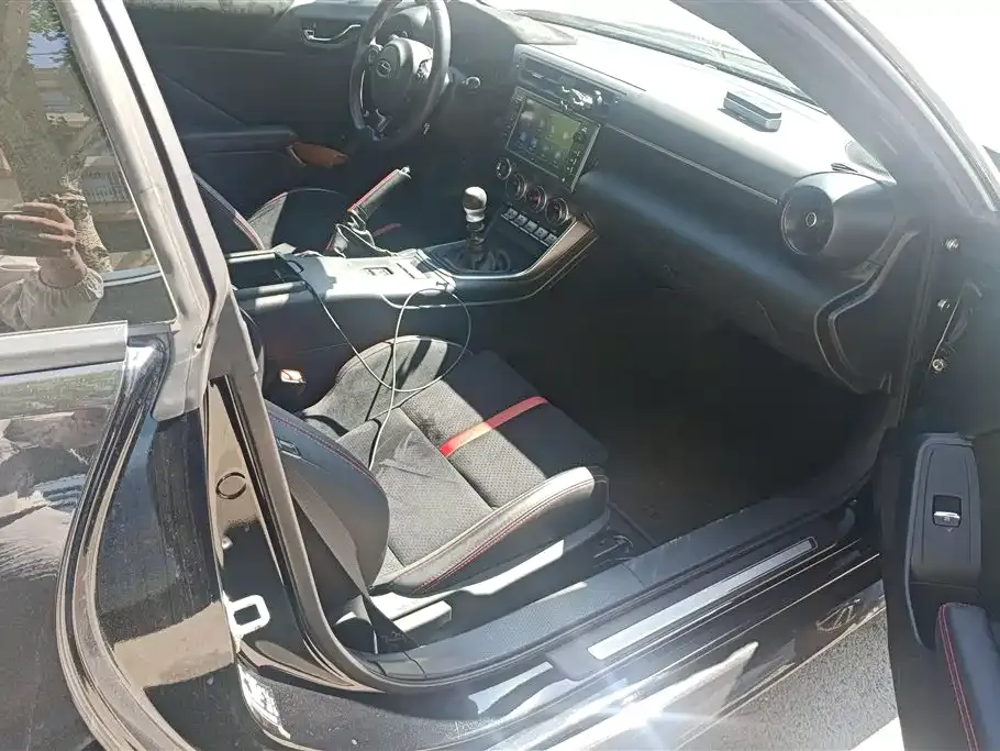 Subaru BRZ 2022 из CN, фото 8