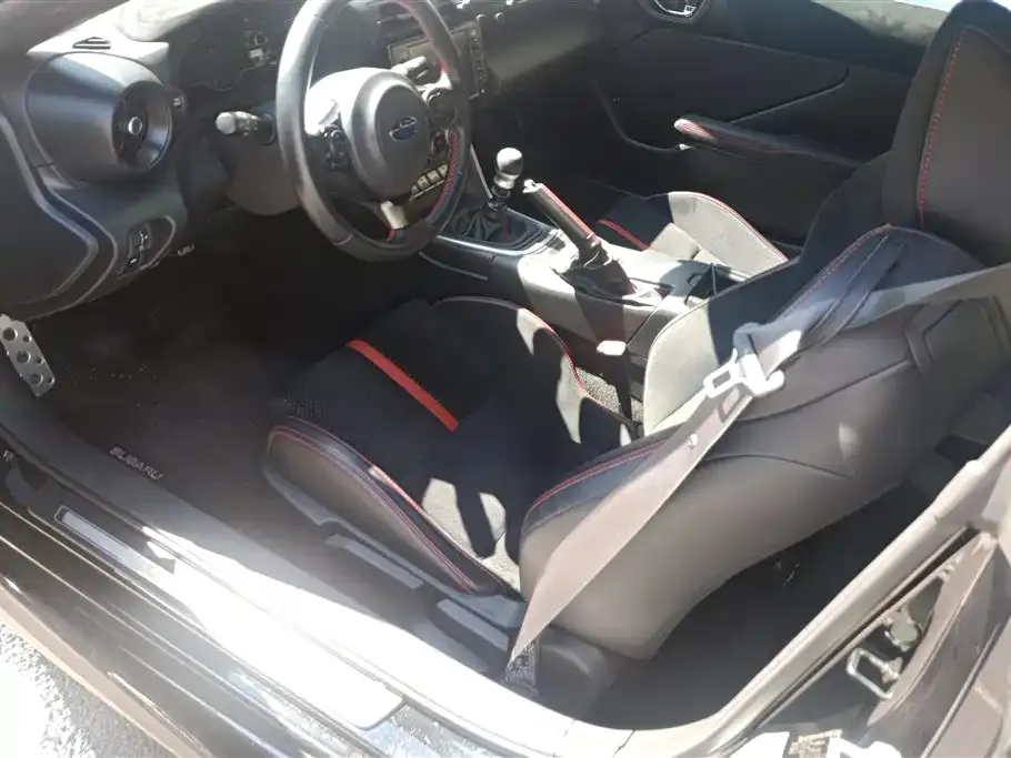 Subaru BRZ 2022 из CN, фото 7