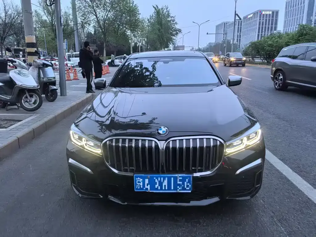 BMW 7 Series 2022 из CN, фото 8