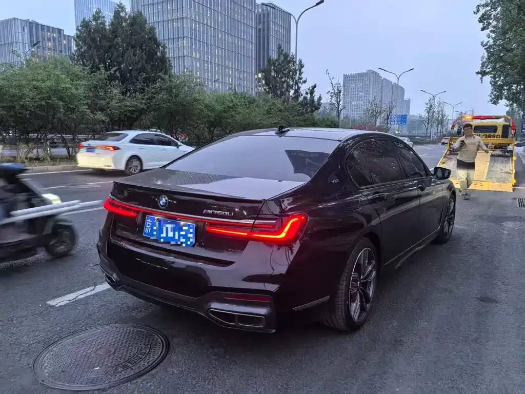 BMW 7 Series 2022 из CN, фото 7