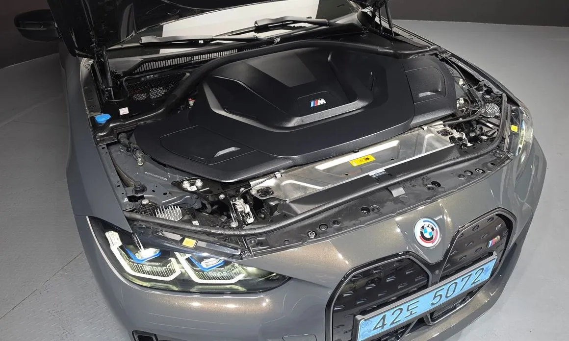 BMW i4 2024 из KR, фото 8