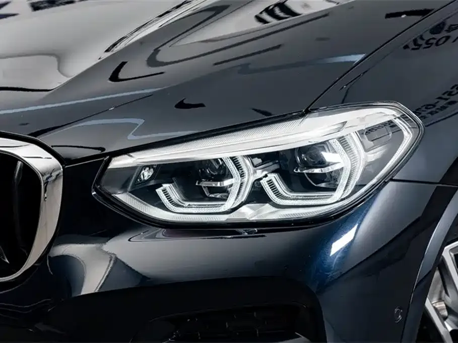 BMW X3 — фото 10
