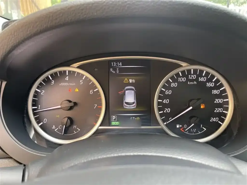 Nissan Tiida 2022 из CN, фото 10