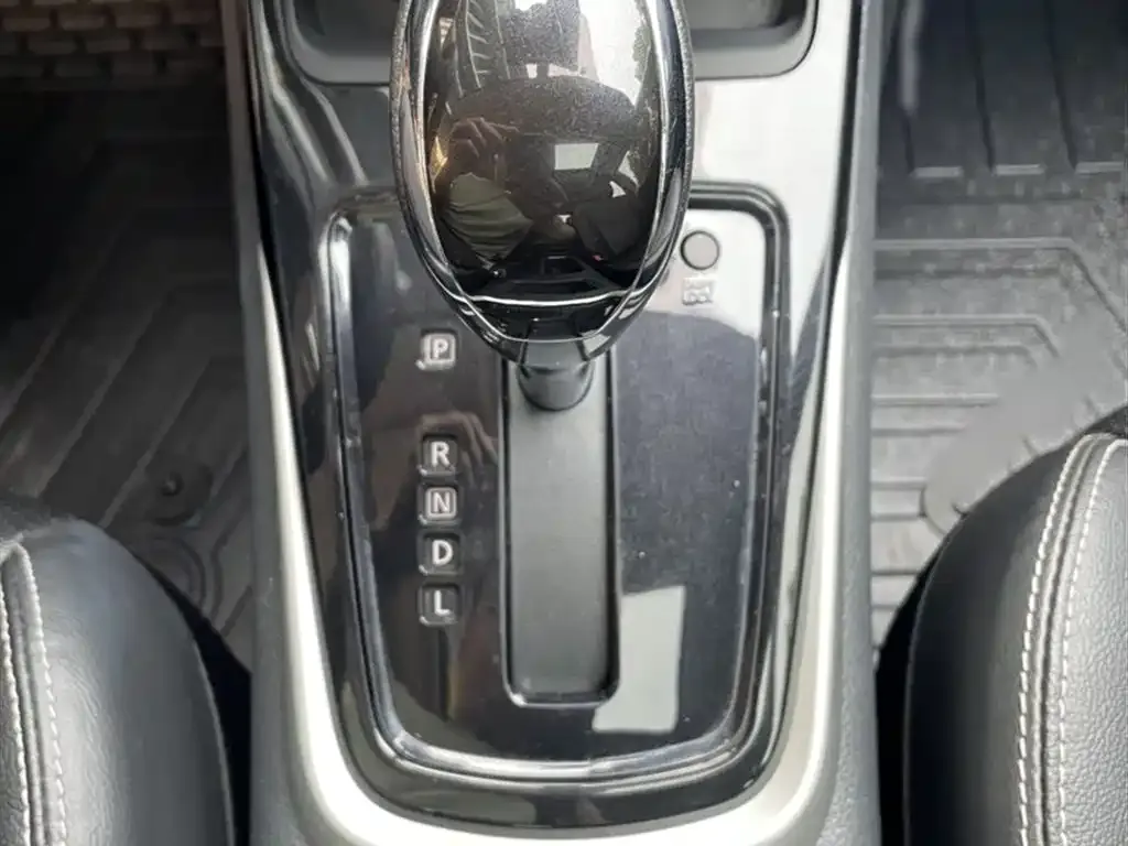 Nissan Tiida 2022 из CN, фото 8