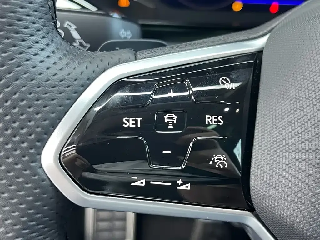 Volkswagen CC — фото 9