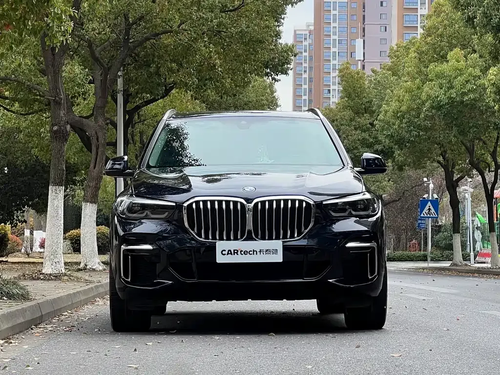 BMW X5 — фото 6
