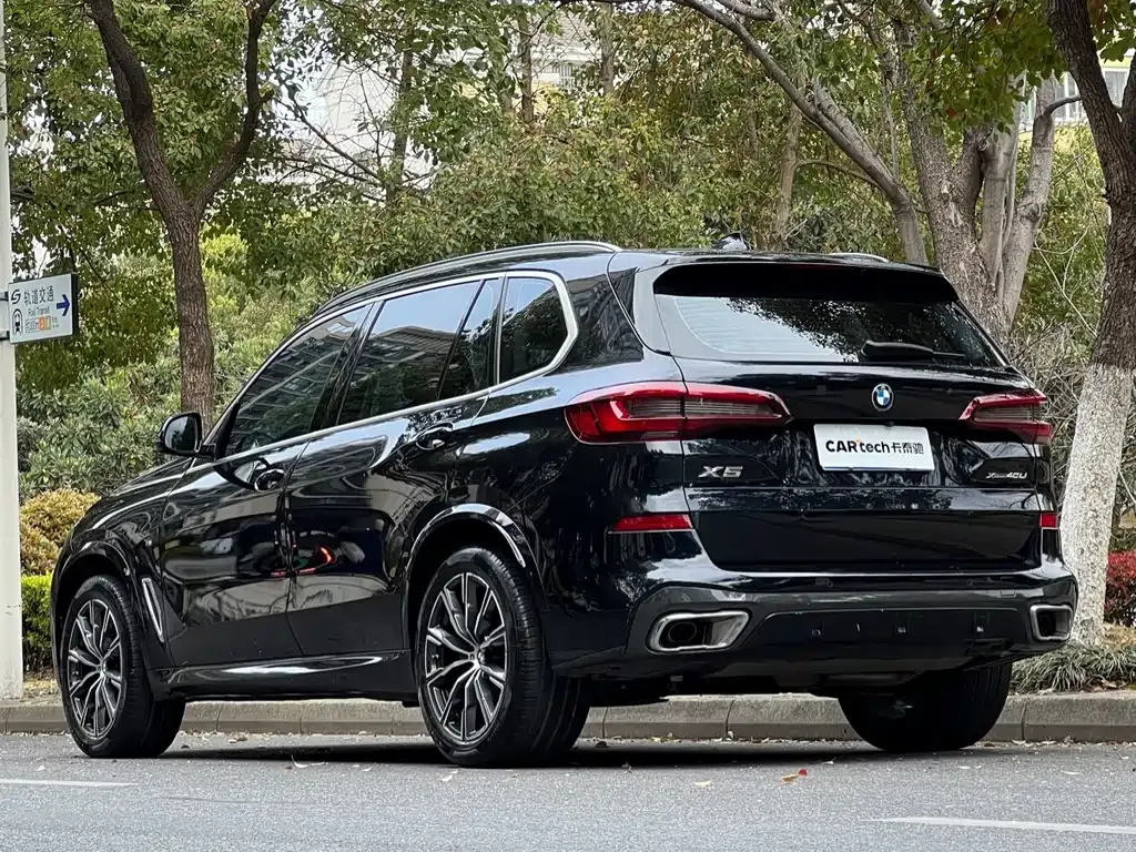 BMW X5 — фото 10
