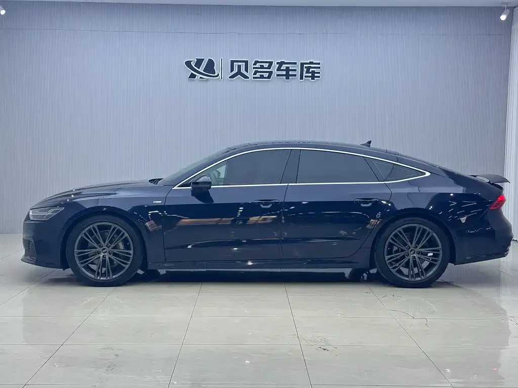 Audi A7 — фото 9
