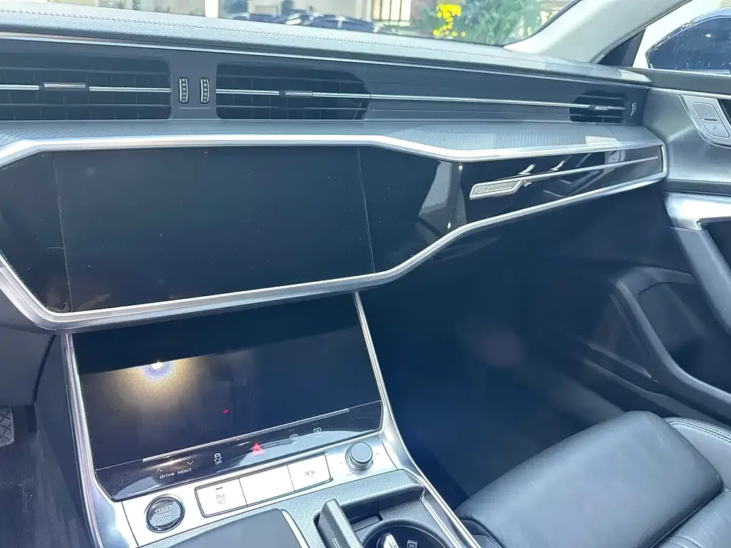Audi A7 — фото 7