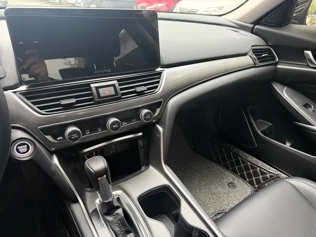 Honda Accord — фото 4