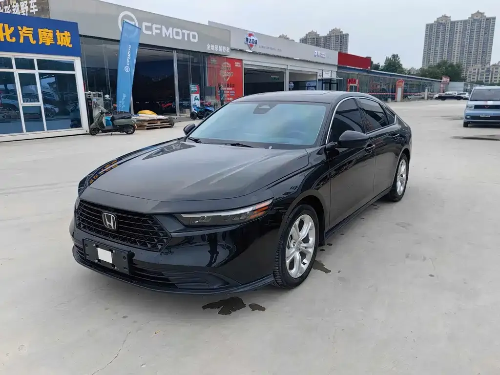Honda Accord — фото 1