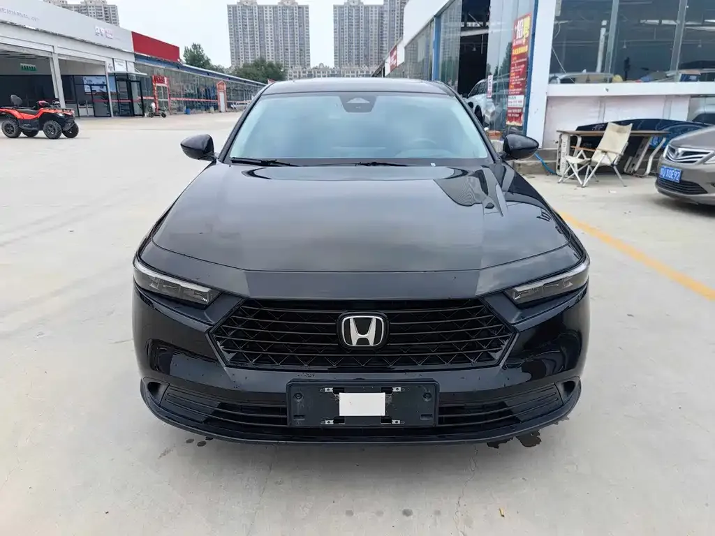 Honda Accord — фото 10