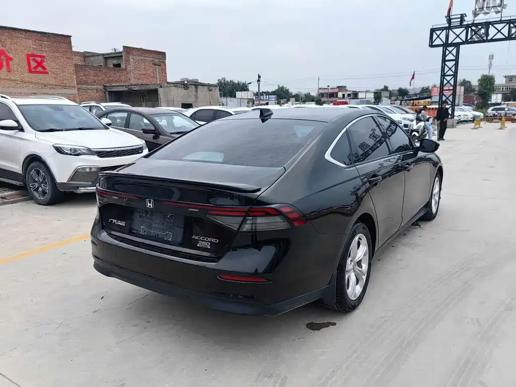 Honda Accord — фото 2