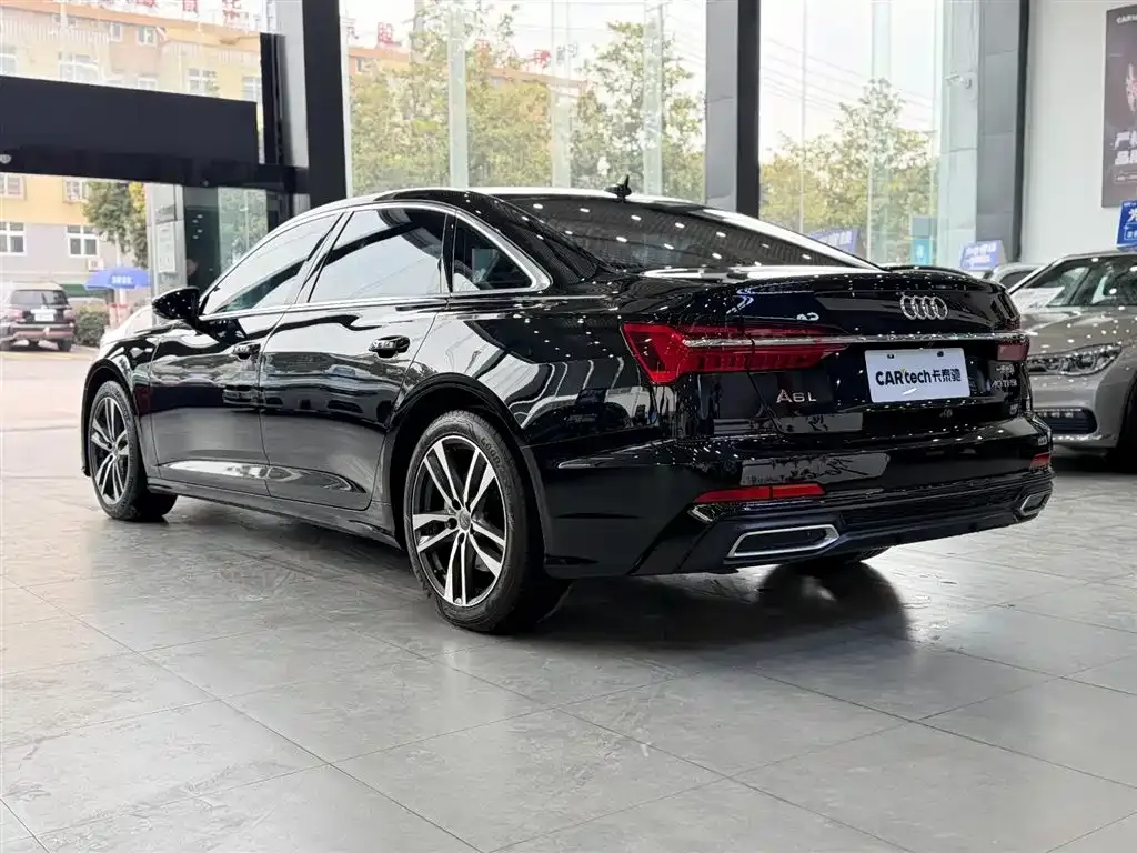 Audi A6L — фото 9