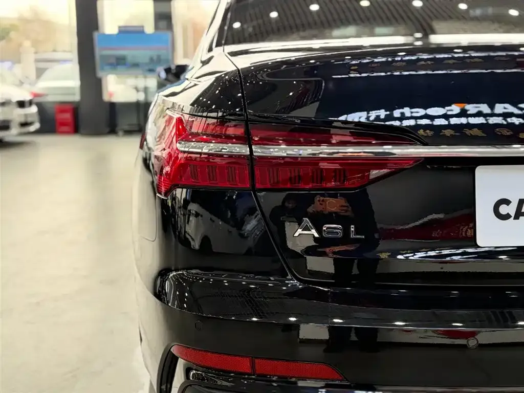 Audi A6L — фото 2