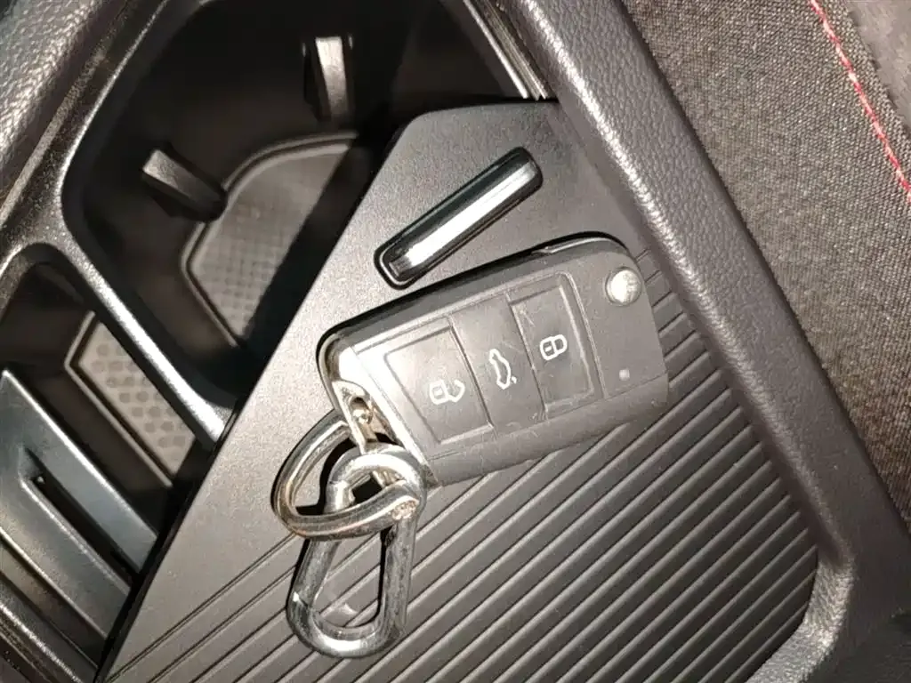 Volkswagen 途观L插电混动 — фото 9
