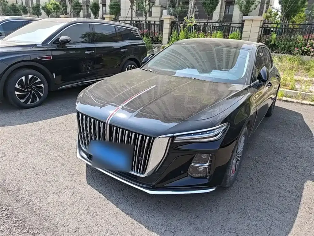 Hongqi H5 — фото 1
