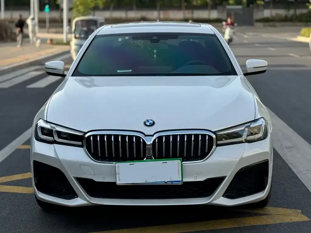 BMW 5 Series — фото 3