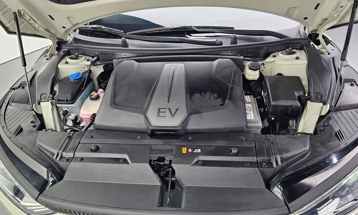 Kia EV6 2022 из KR, фото 9