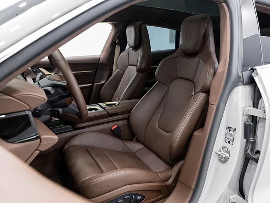 Porsche Taycan 2024 из KR, фото 10