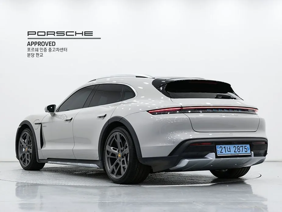 Porsche Taycan 2024 из KR, фото 5