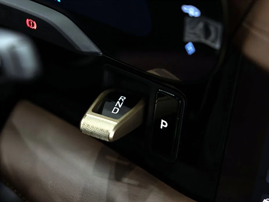 Porsche Taycan 2024 из KR, фото 7
