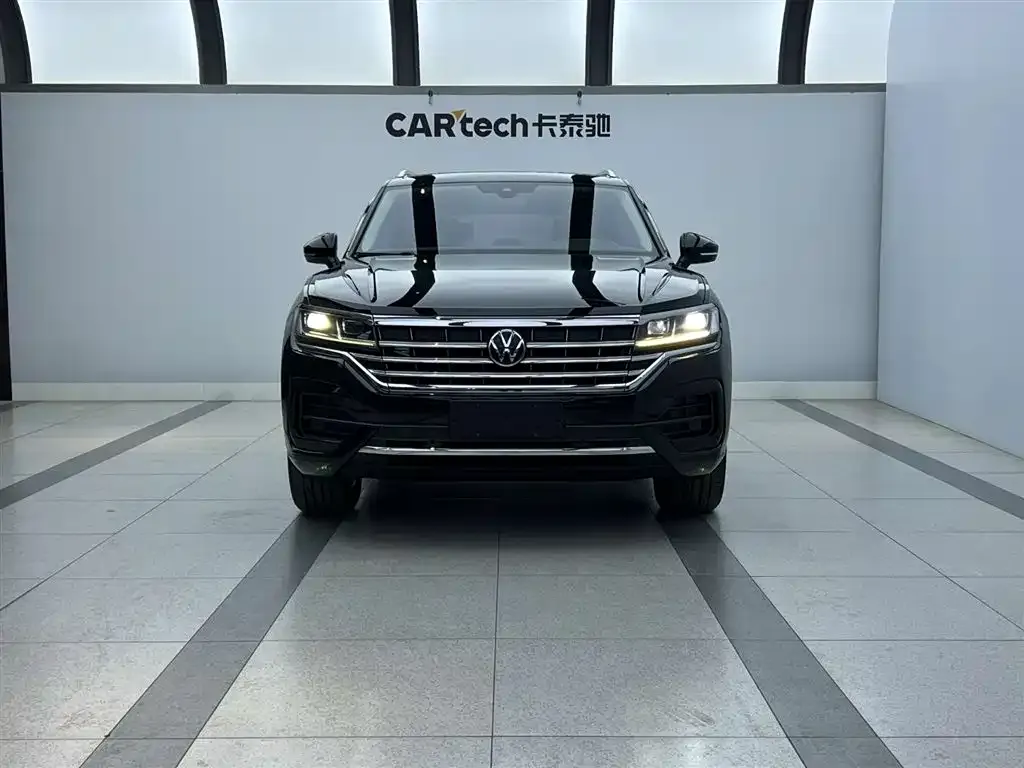 Volkswagen Touareg 2023 из CN, фото 2