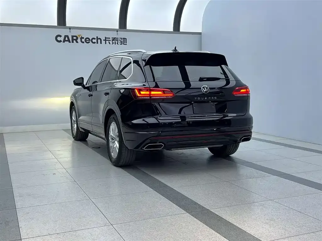 Volkswagen Touareg 2023 из CN, фото 7