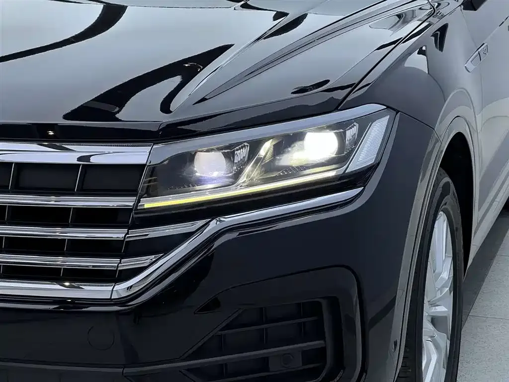 Volkswagen Touareg 2023 из CN, фото 8