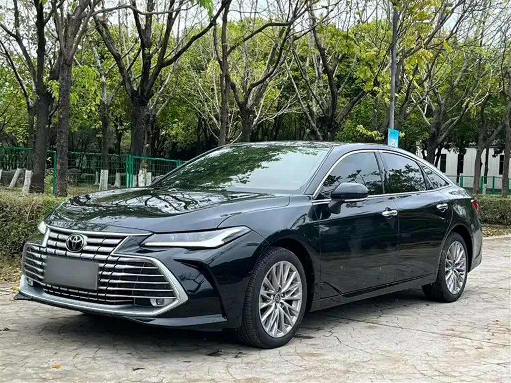 Toyota Avalon — фото 9