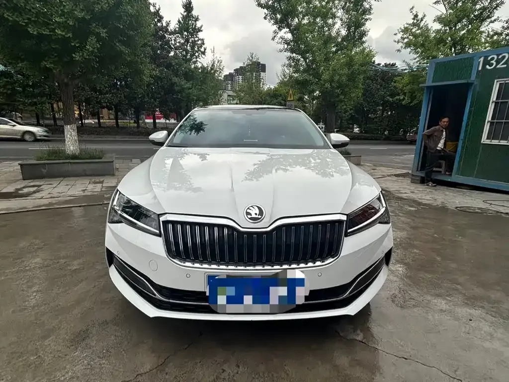 Skoda Superb 2022 из CN, фото 8