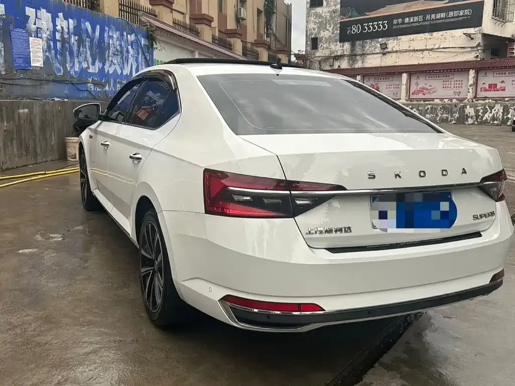 Skoda Superb 2022 из CN, фото 6