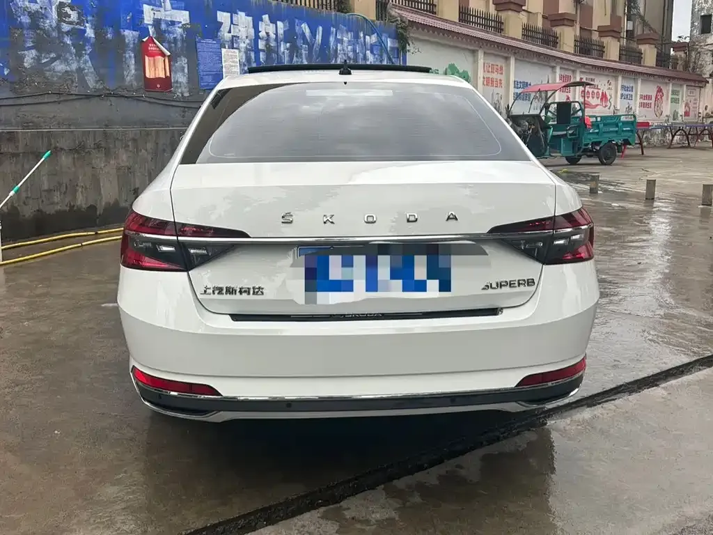 Skoda Superb 2022 из CN, фото 3