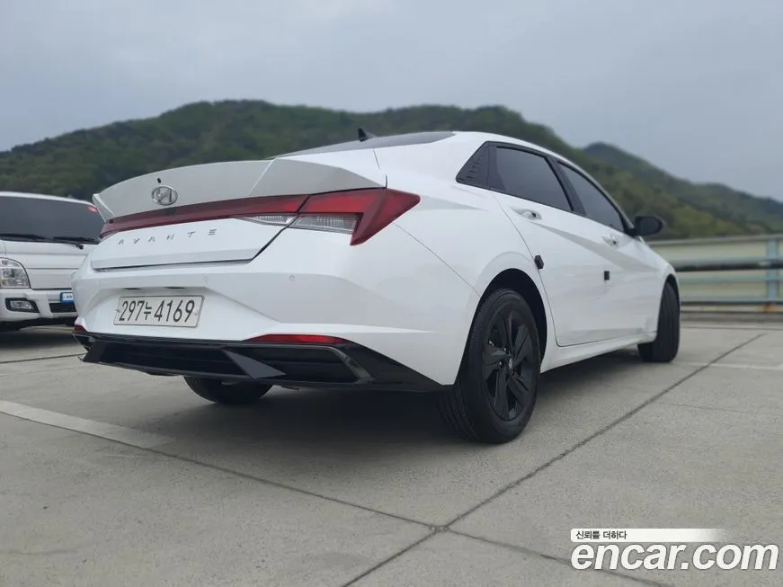 Hyundai AVANTE — фото 2