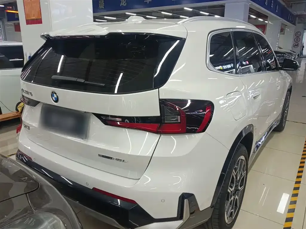 BMW X1 — фото 10