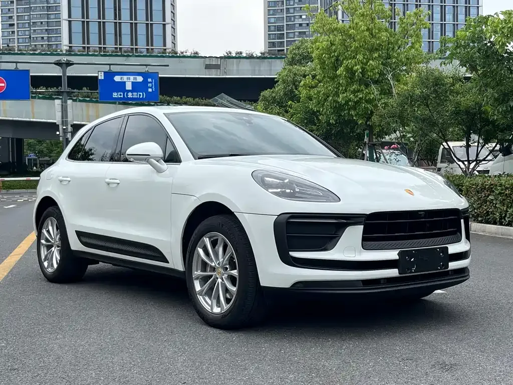 Porsche Macan — фото 9