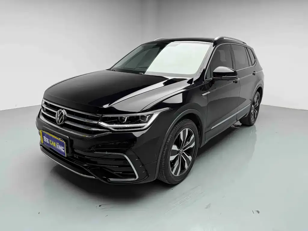 Volkswagen Tiguan L — фото 3