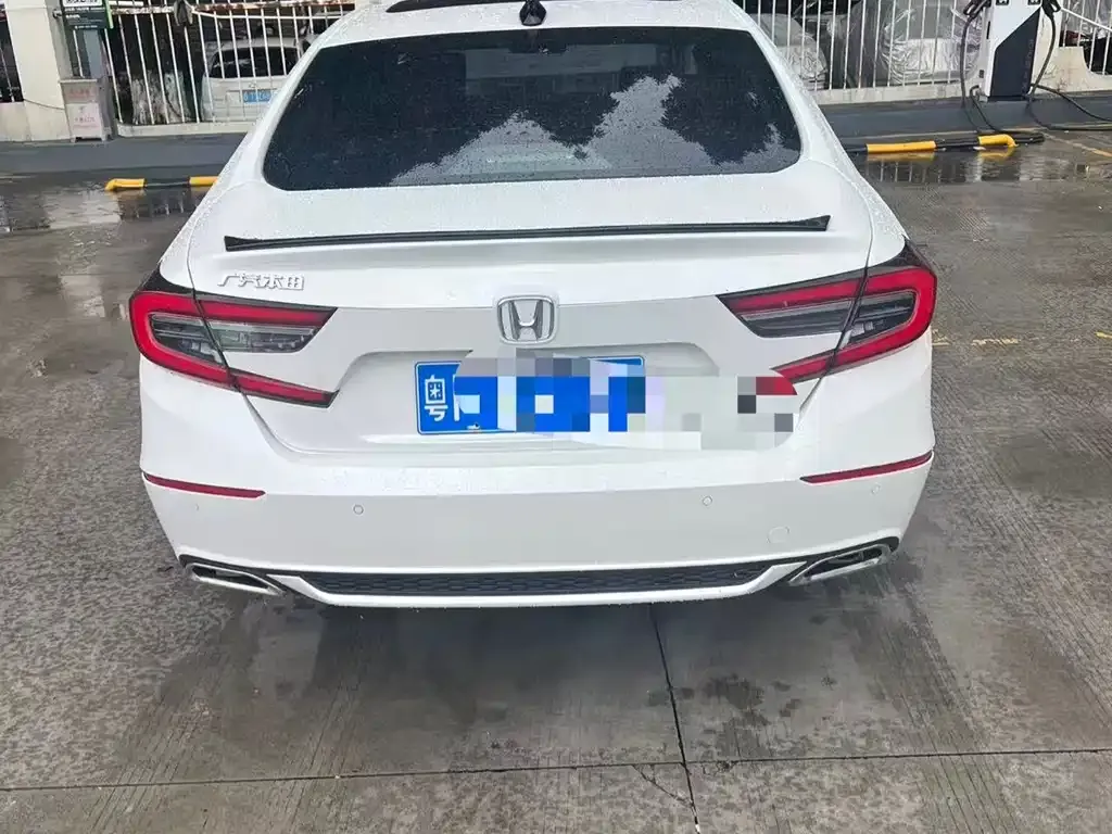 Honda Accord — фото 3