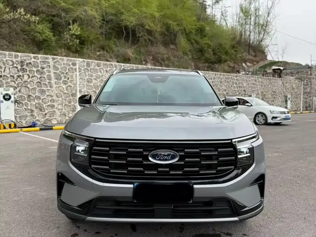 Ford Edge — фото 7