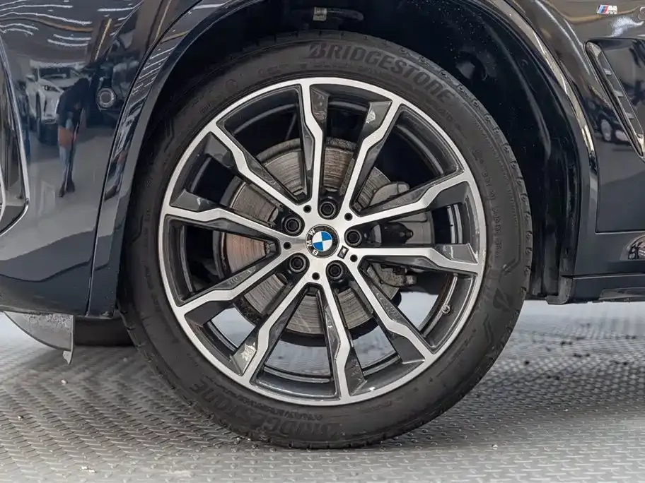 BMW X3 — фото 8