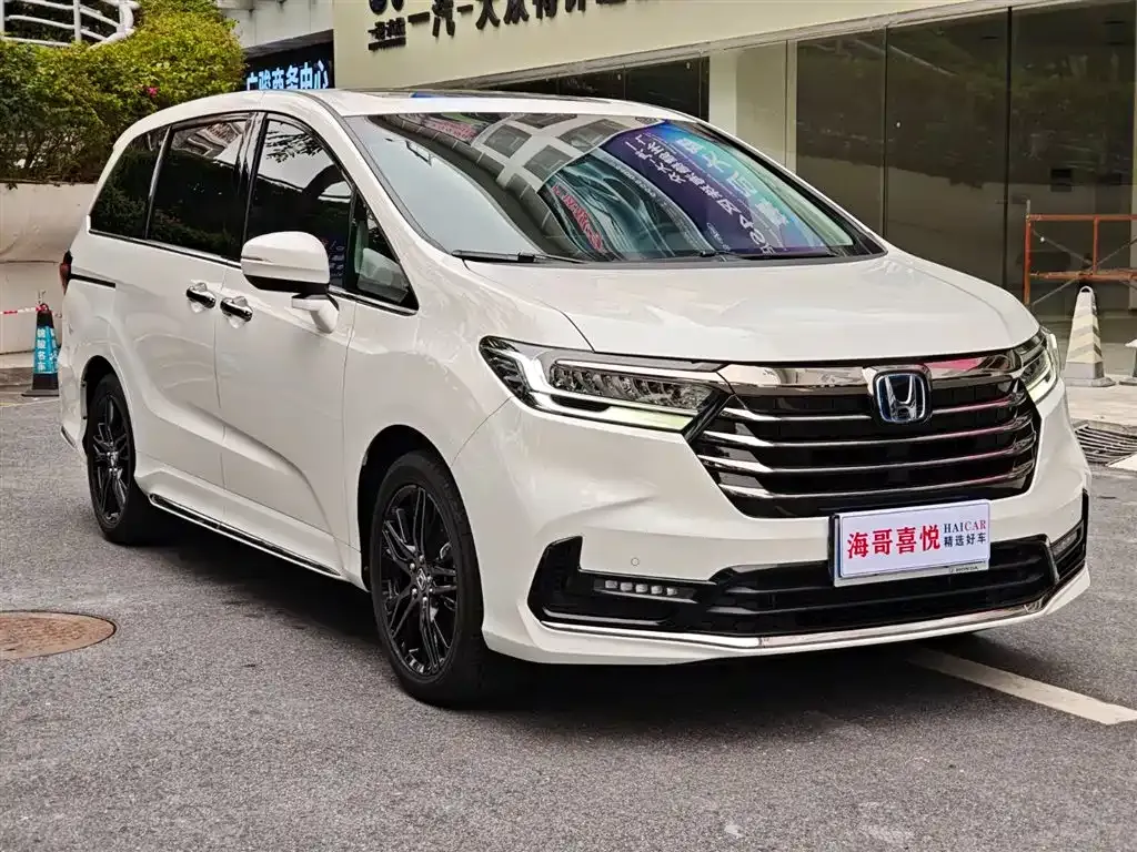 Honda Odyssey — фото 10